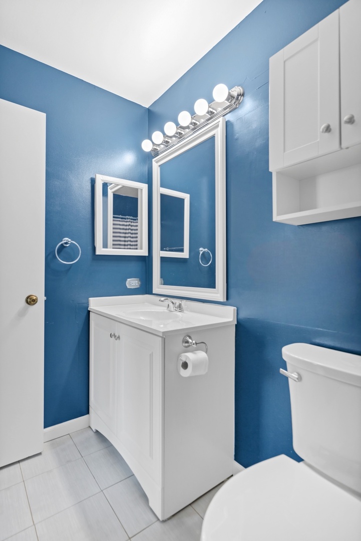 1300 Cranbrook Drive #1300, Schaumburg, IL 60193