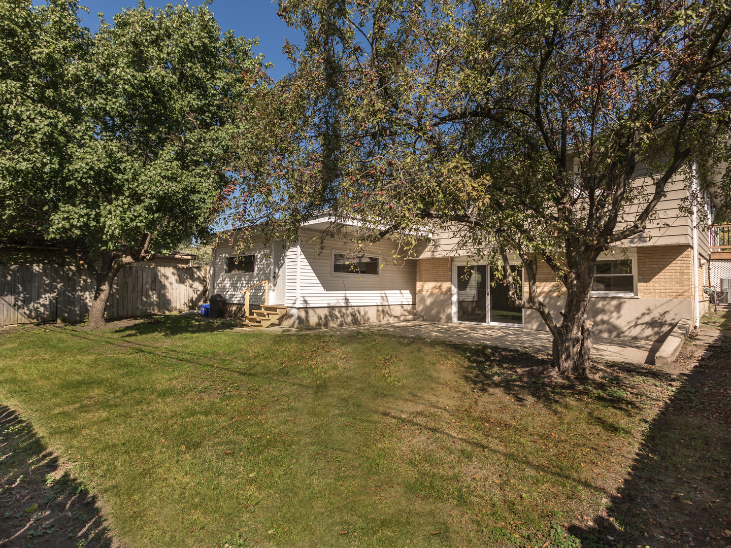 16920 Glen Oaks Drive, Country Club Hills, IL 60478