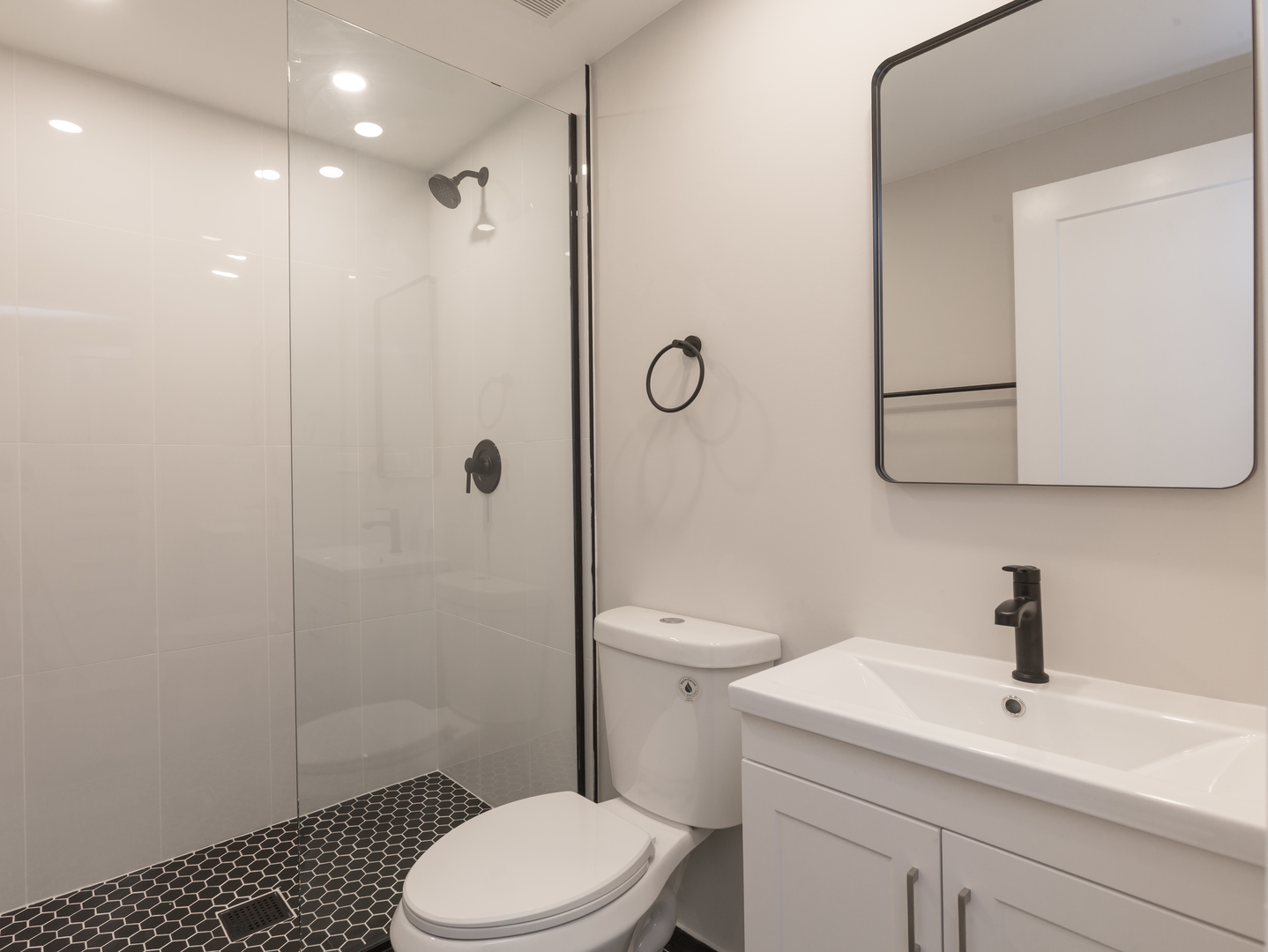 16920 Glen Oaks Drive, Country Club Hills, IL 60478