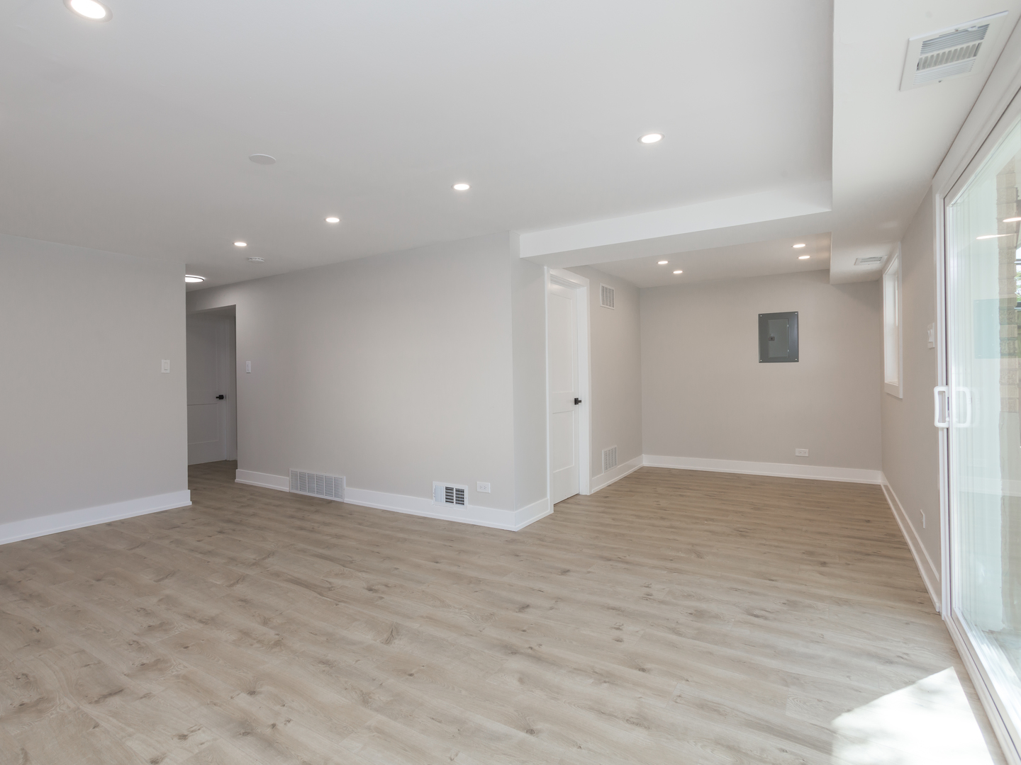 16920 Glen Oaks Drive, Country Club Hills, IL 60478