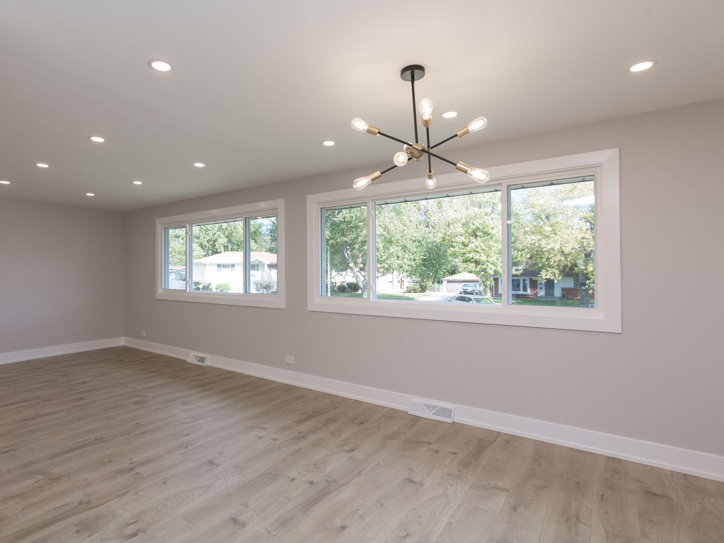 16920 Glen Oaks Drive, Country Club Hills, IL 60478