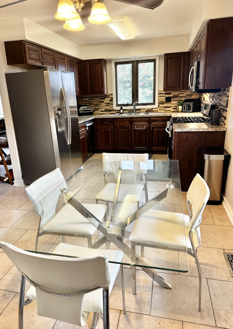 15706 S Walnut Court, Homer Glen, IL 60491
