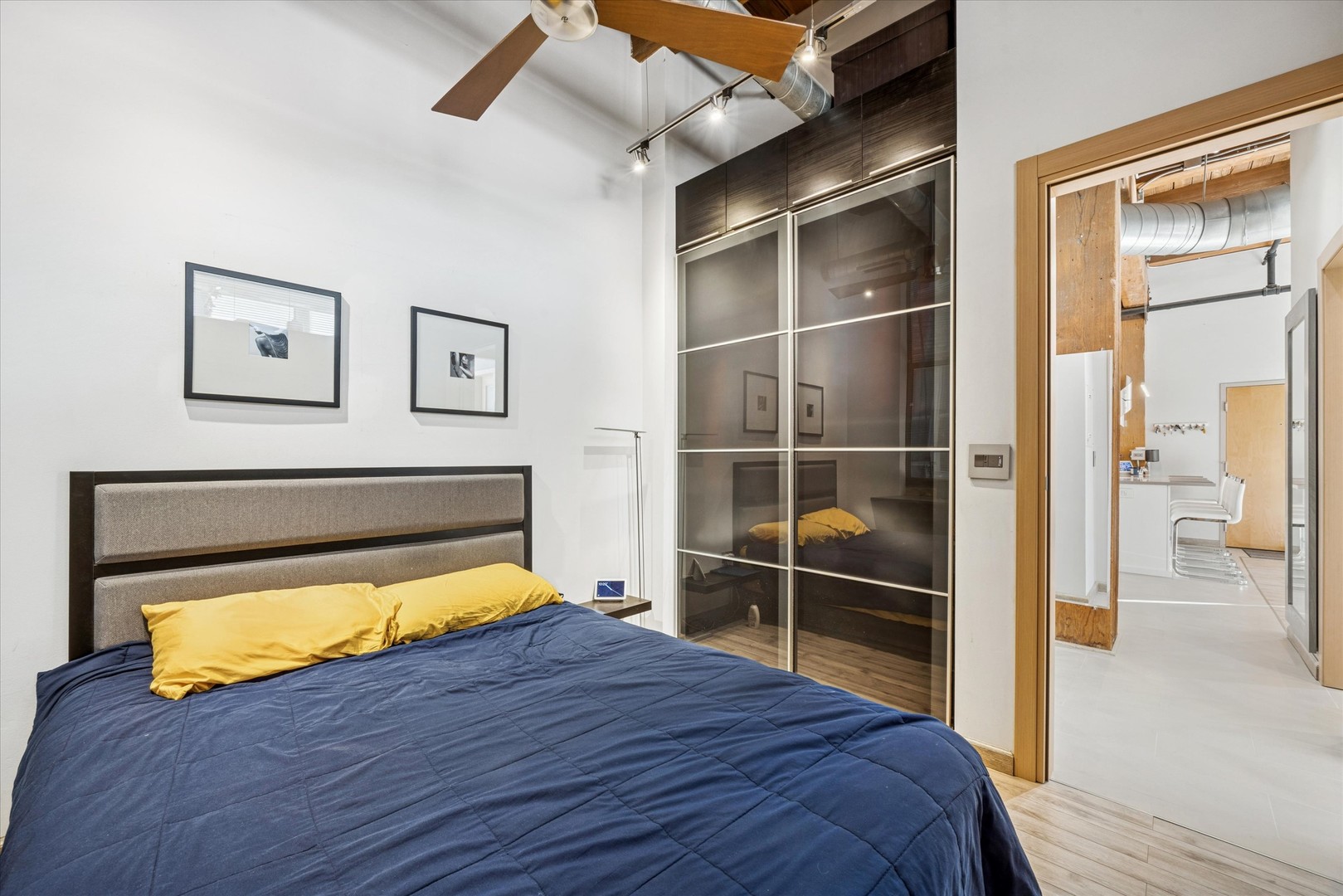 1500 W Monroe Street #220, Chicago, IL 60607