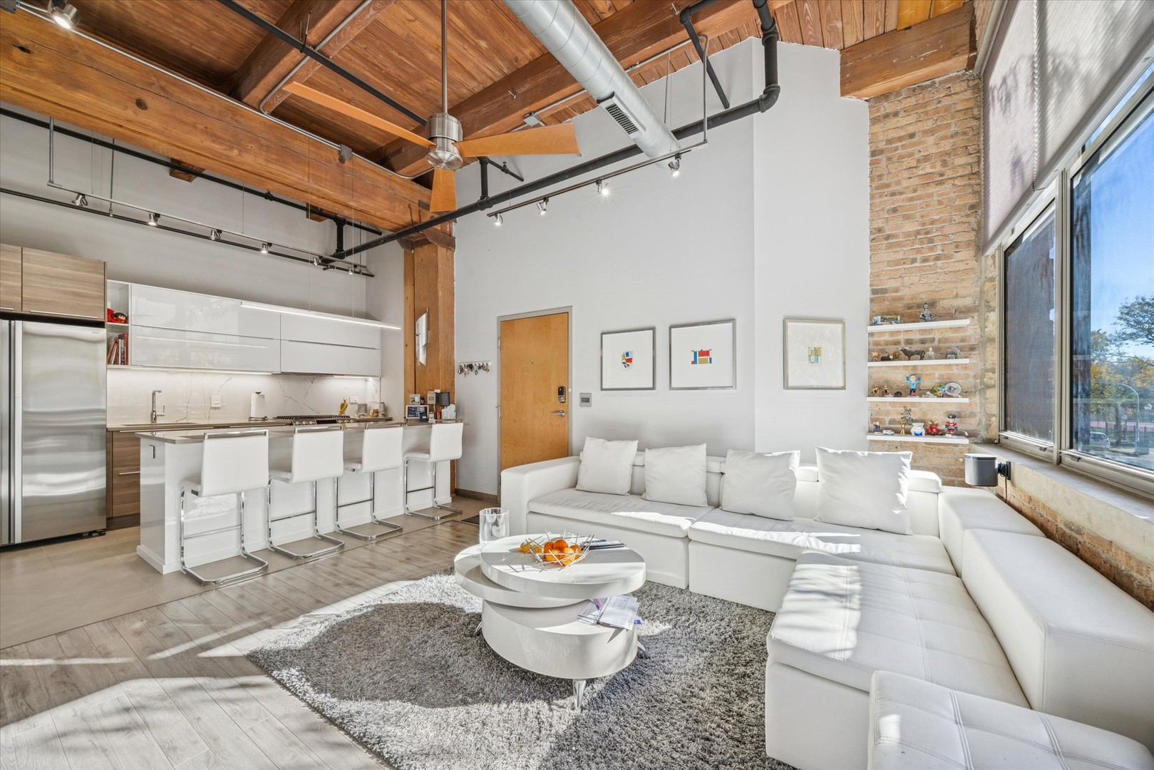 1500 W Monroe Street #220, Chicago, IL 60607