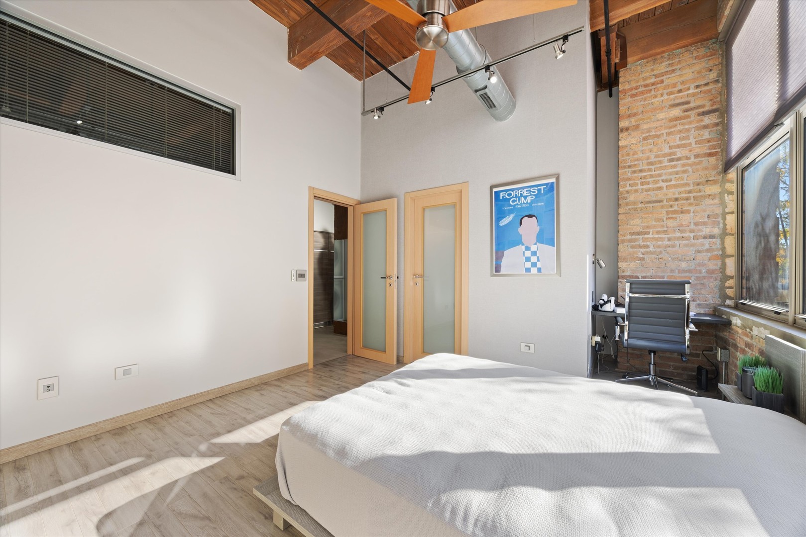 1500 W Monroe Street #220, Chicago, IL 60607