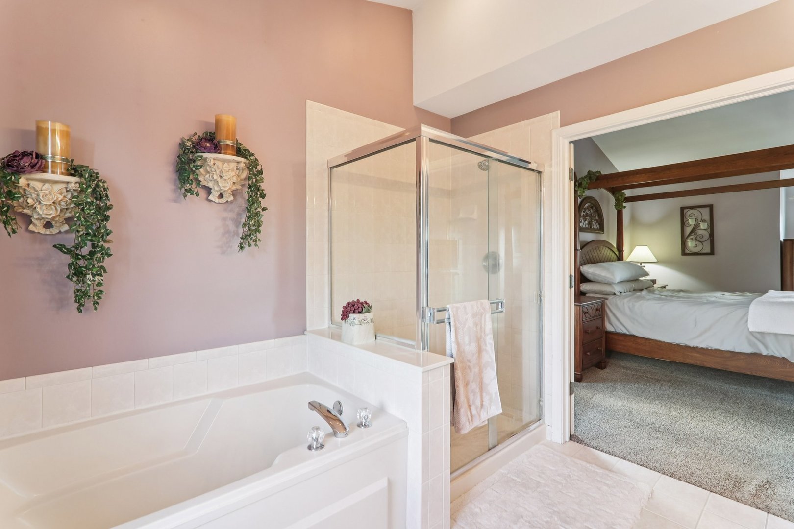 4811 Princeton Lane, Lake In The Hills, IL 60156