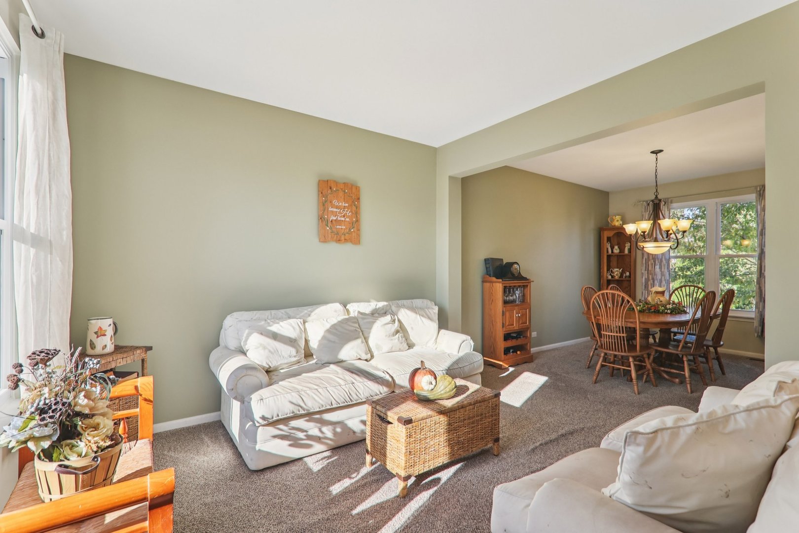 4811 Princeton Lane, Lake In The Hills, IL 60156