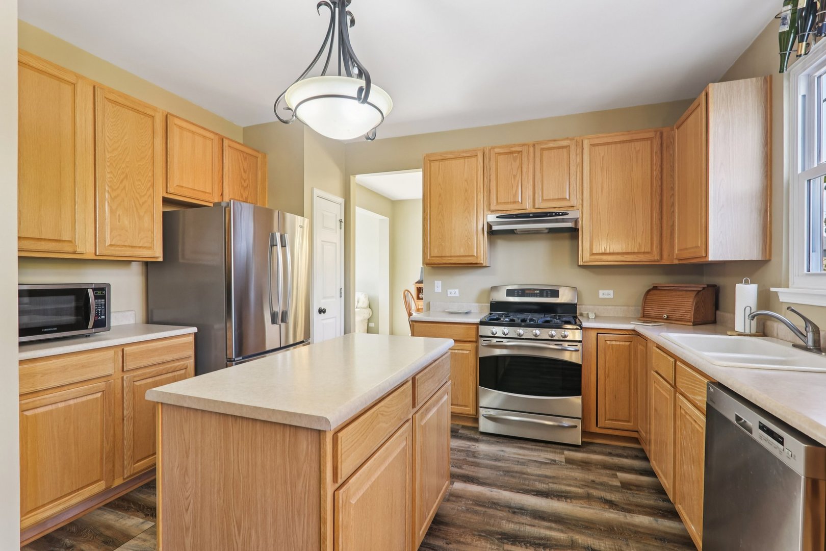 4811 Princeton Lane, Lake In The Hills, IL 60156