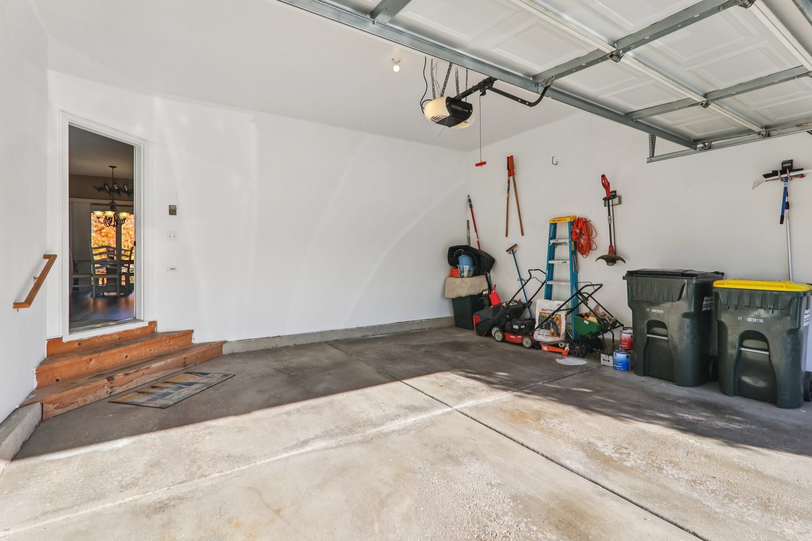 4811 Princeton Lane, Lake In The Hills, IL 60156