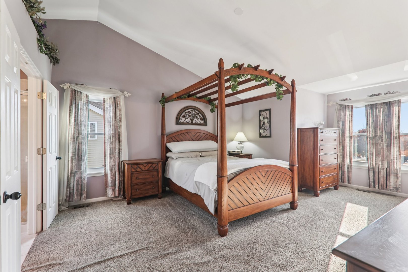 4811 Princeton Lane, Lake In The Hills, IL 60156