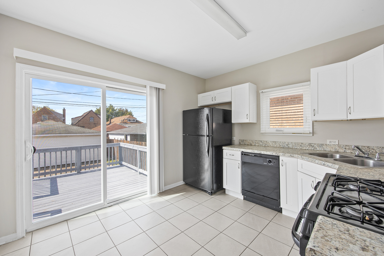 6152 S Austin Avenue, Chicago, IL 60638