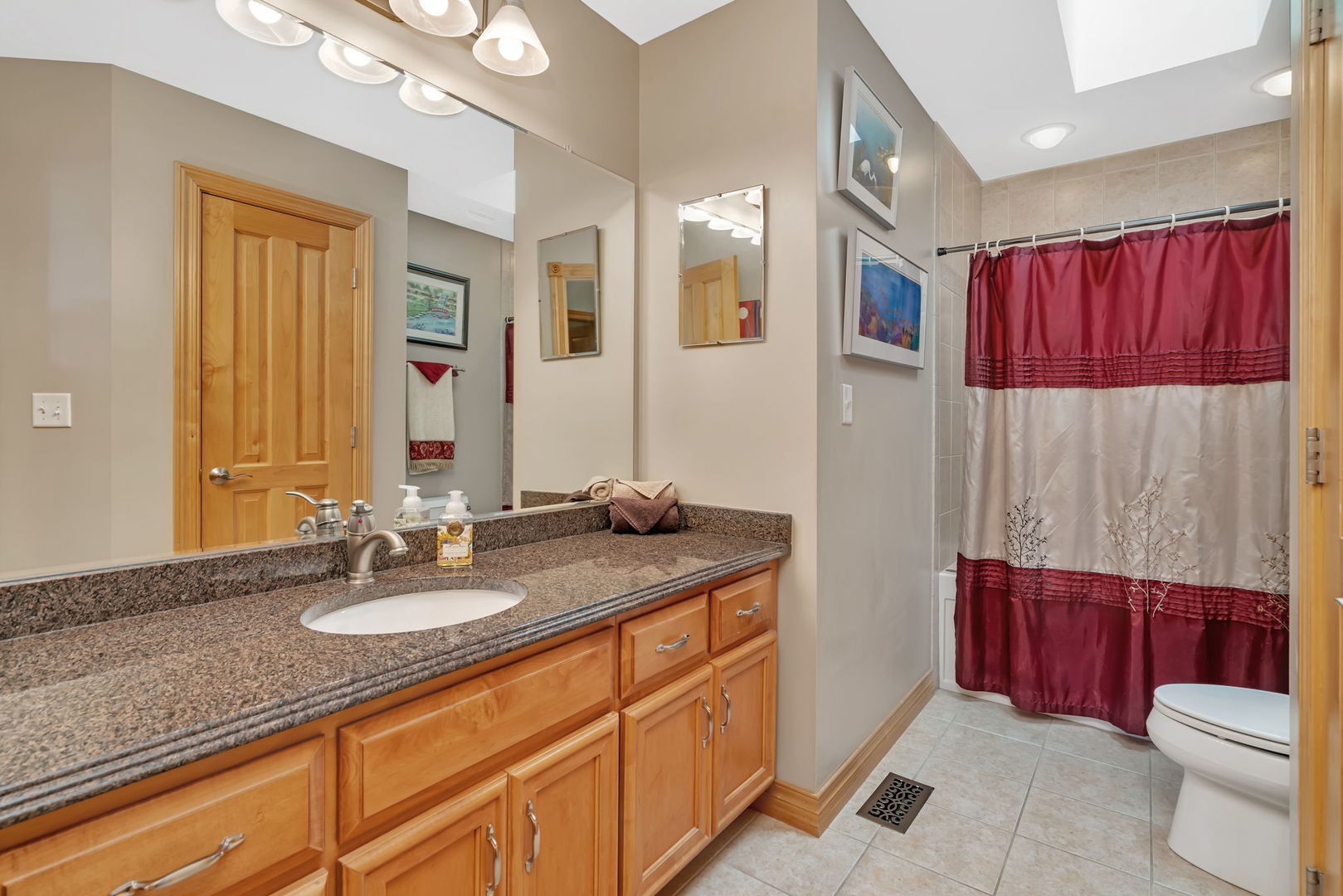 202 Barefoot Court, Minooka, IL 60447