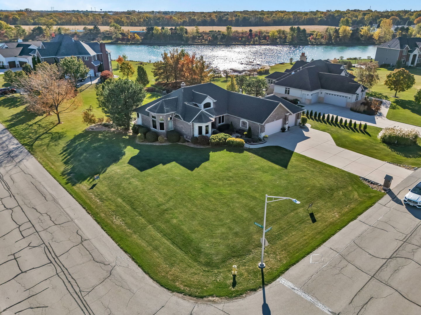 202 Barefoot Court, Minooka, IL 60447
