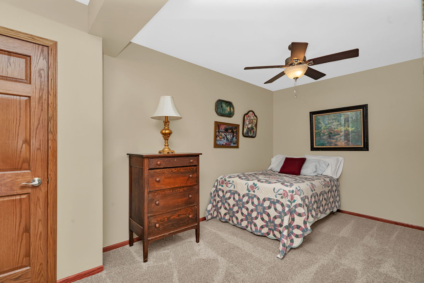 202 Barefoot Court, Minooka, IL 60447