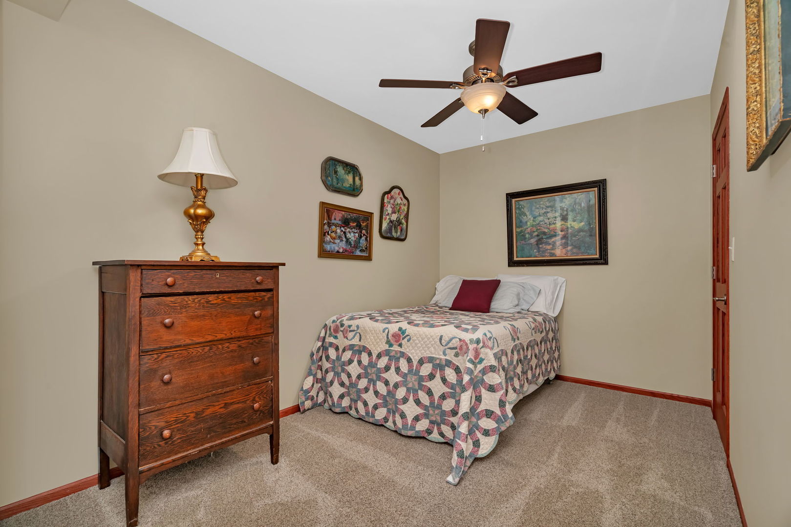 202 Barefoot Court, Minooka, IL 60447