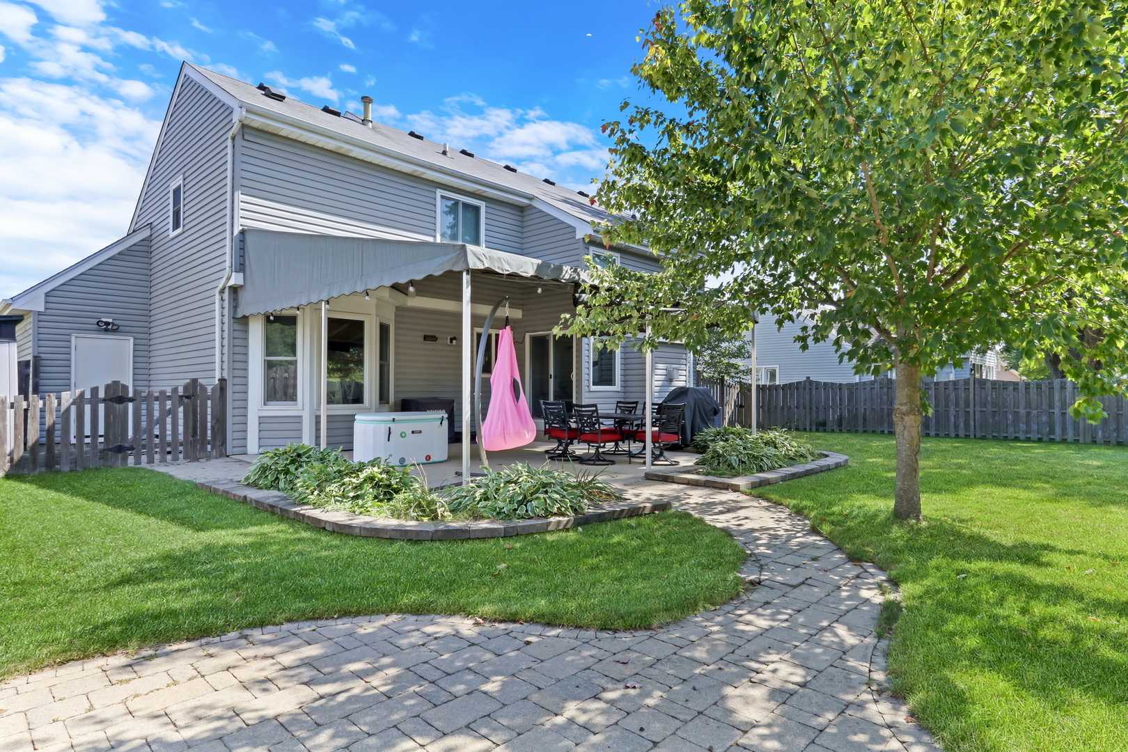 6183 OLD FARM Lane, Gurnee, IL 60031