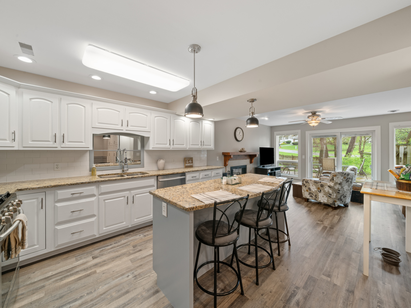 3 Oak Ridge Drive, Newark, IL 60541