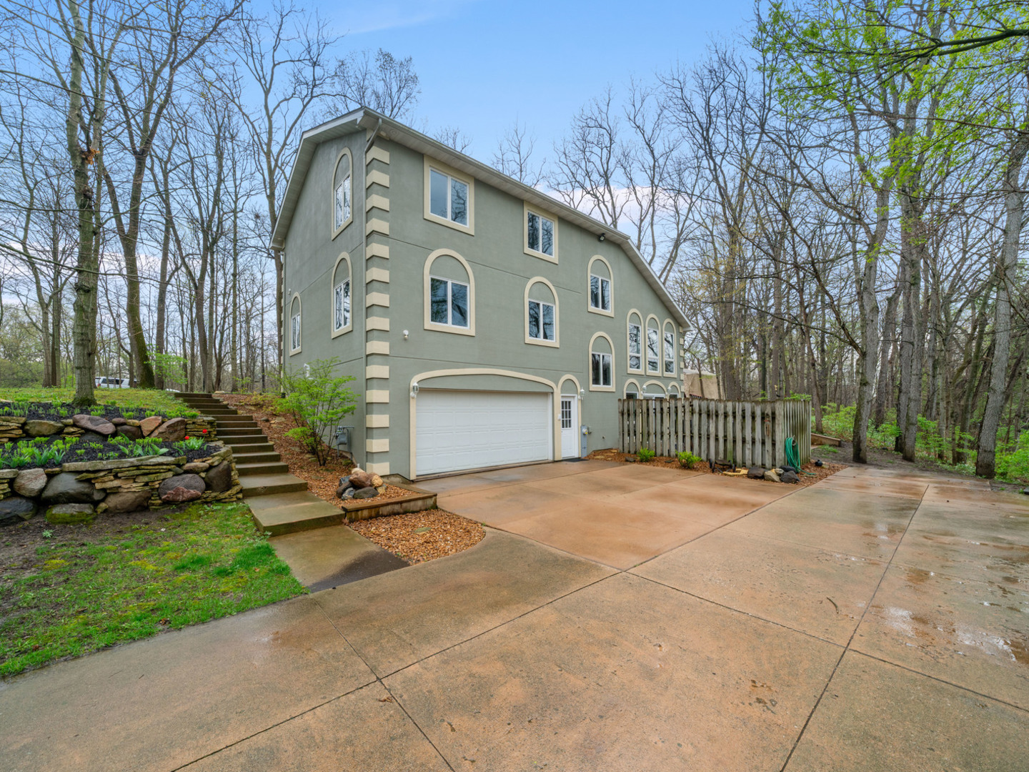 3 Oak Ridge Drive, Newark, IL 60541