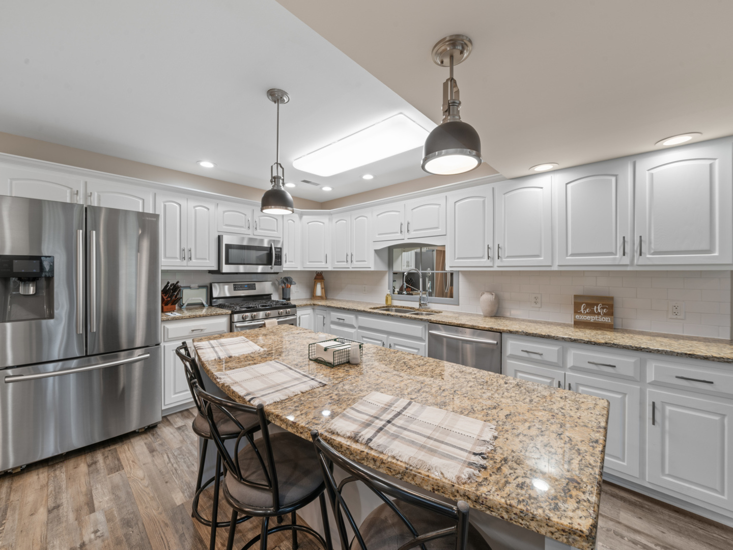 3 Oak Ridge Drive, Newark, IL 60541