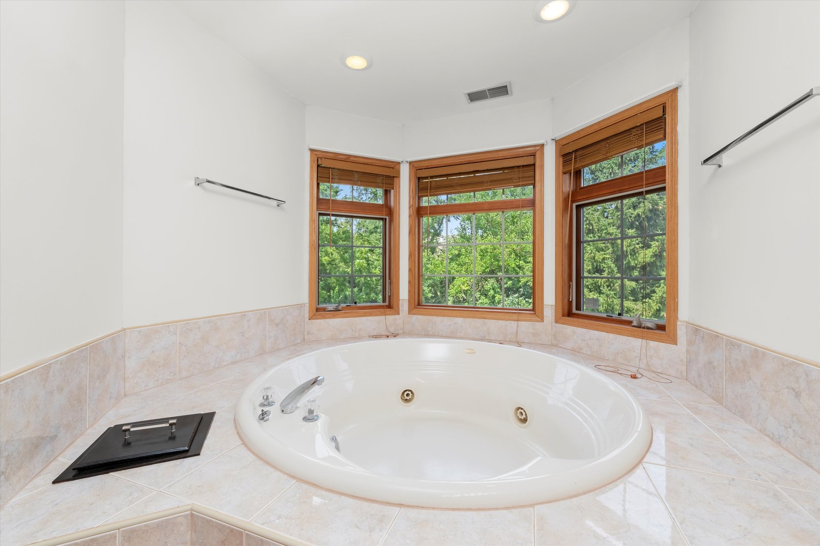 7124 168th Street, Tinley Park, IL 60477