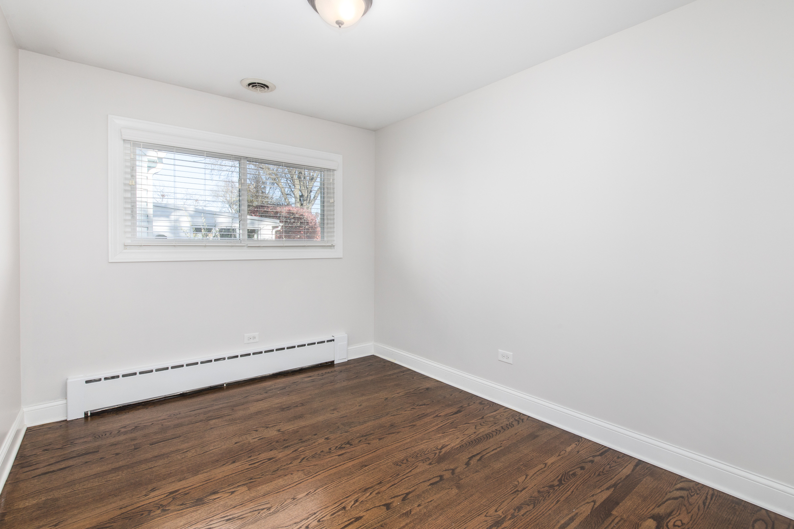 101 N Pine Street, Mount Prospect, IL 60056