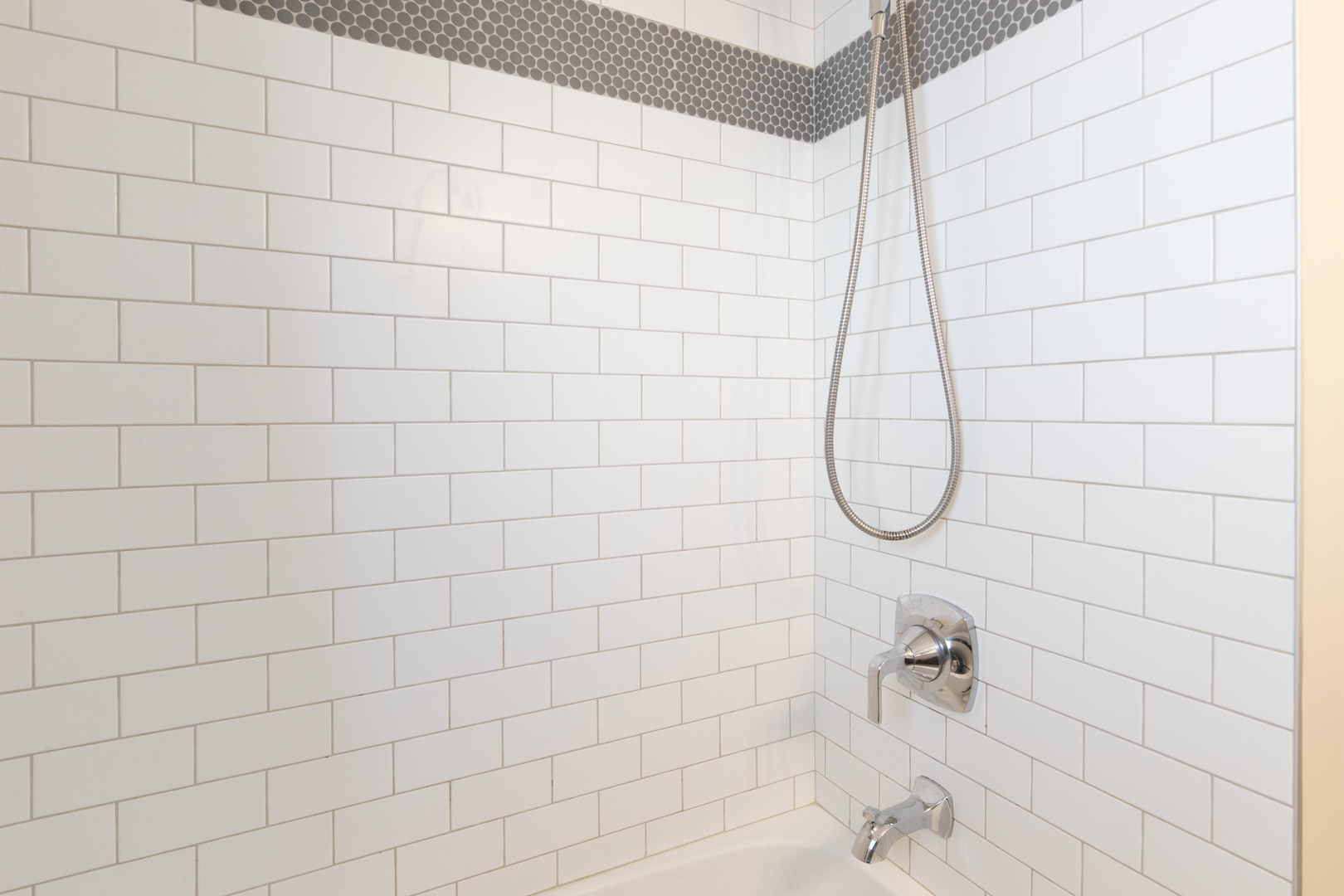 101 N Pine Street, Mount Prospect, IL 60056