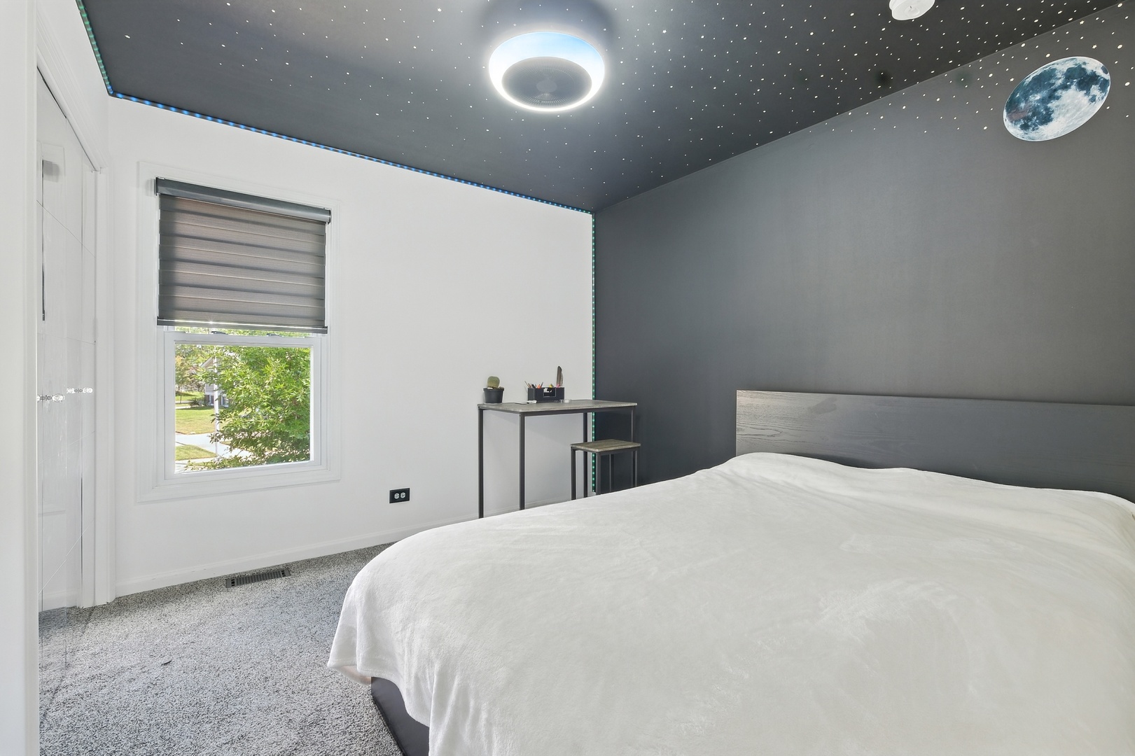 565 COTTONWOOD Circle, Bolingbrook, IL 60440