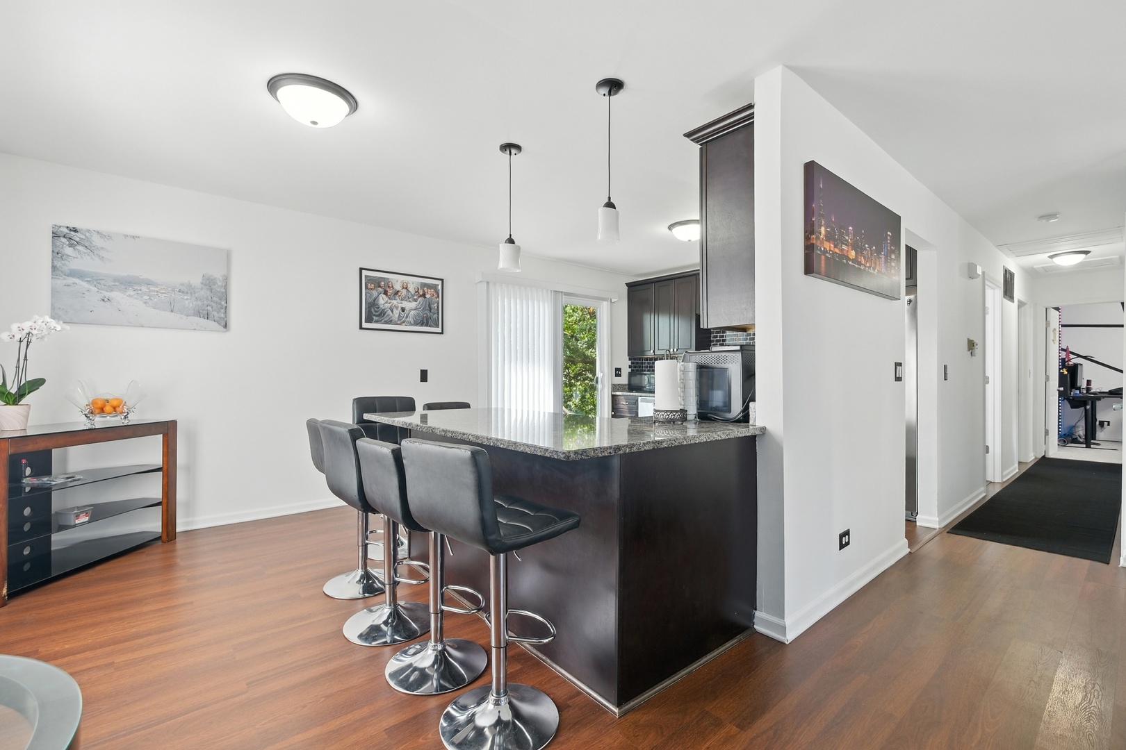 565 COTTONWOOD Circle, Bolingbrook, IL 60440