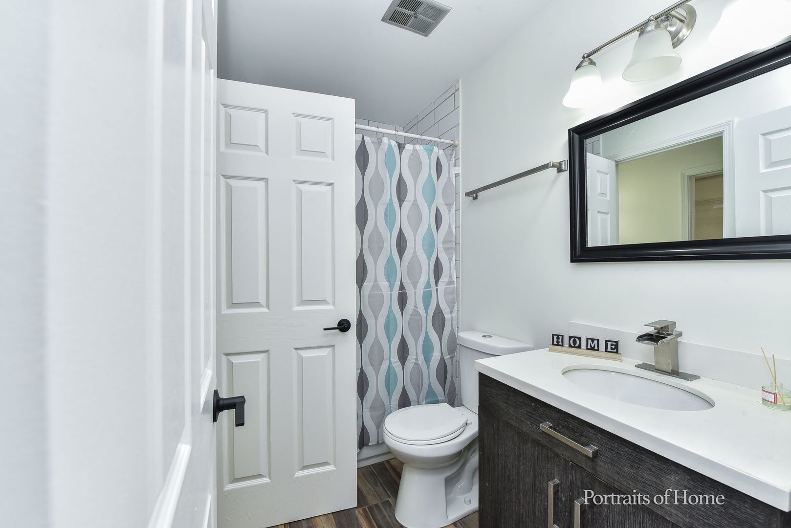 18 Woodsorrel Place, Woodridge, IL 60517