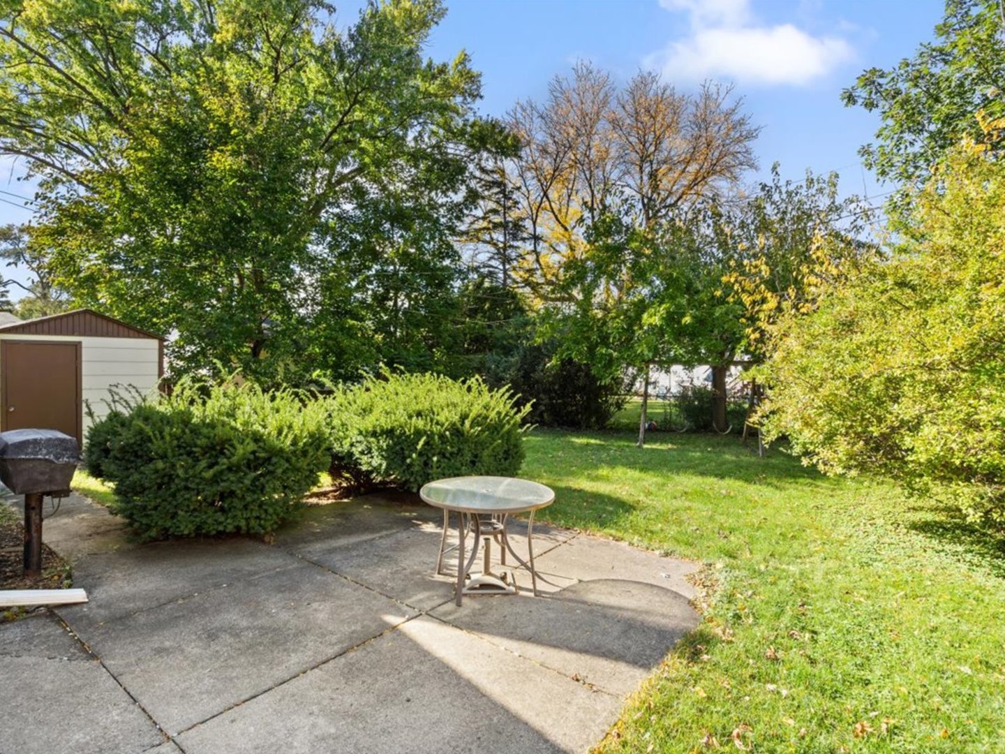 82 S Lodge Lane, Lombard, IL 60148