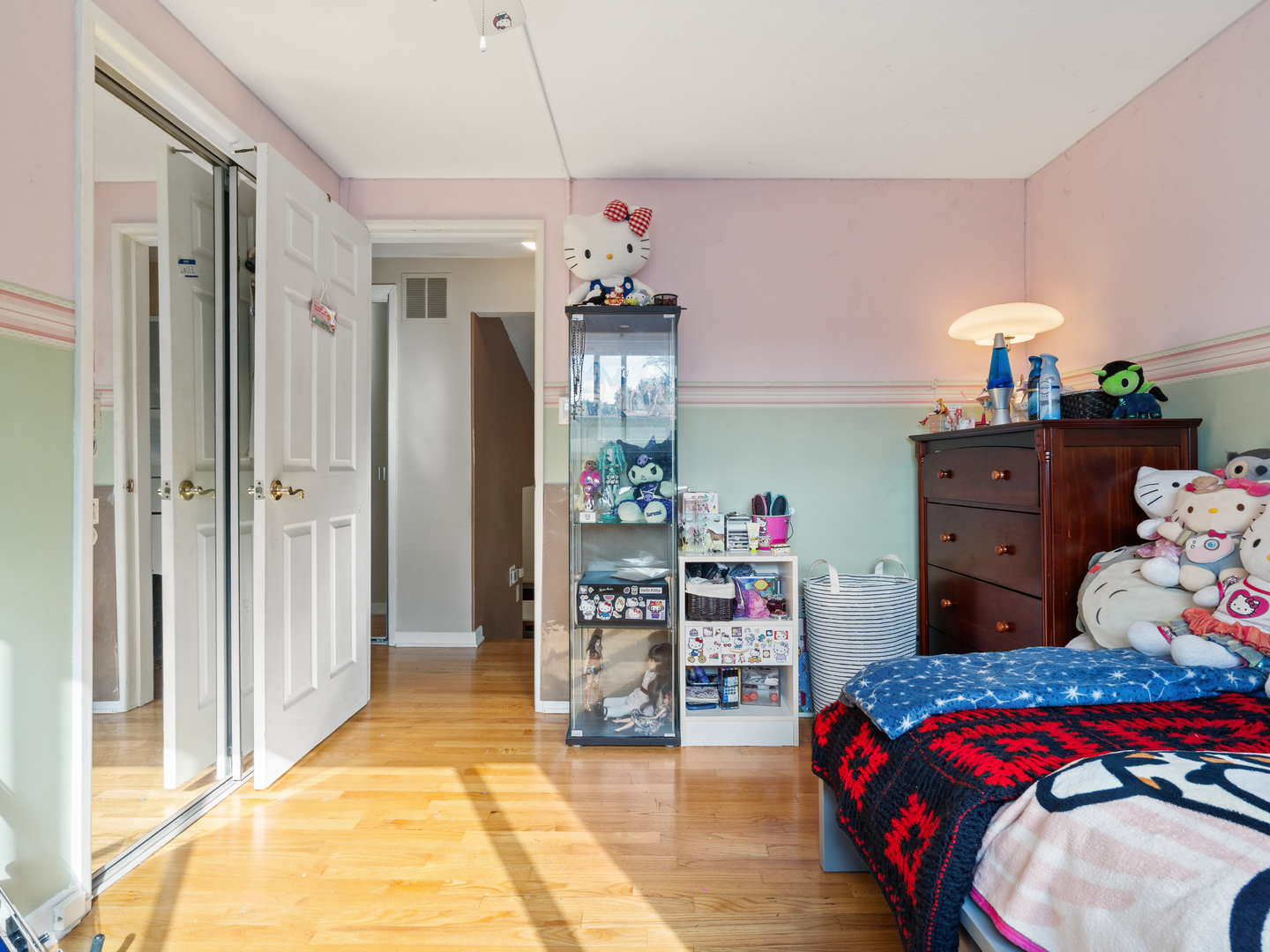 82 S Lodge Lane, Lombard, IL 60148