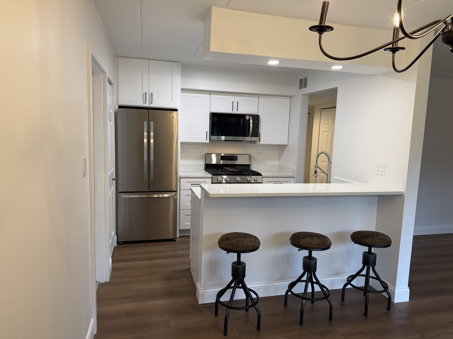 201 E Janata Boulevard #1A, Lombard, IL 60148