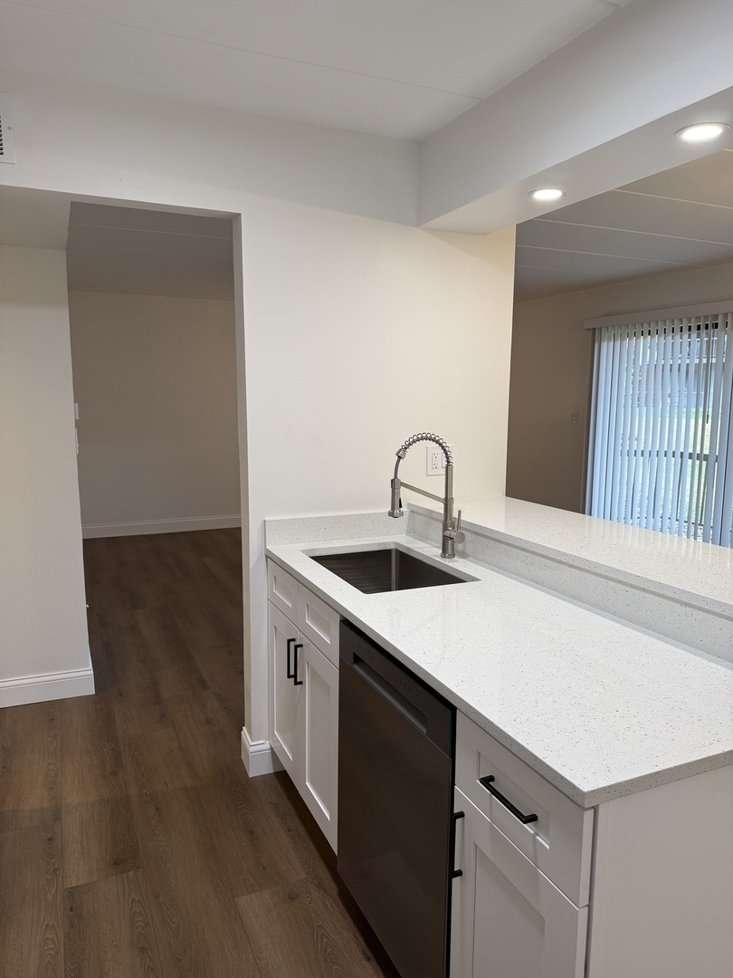 201 E Janata Boulevard #1A, Lombard, IL 60148