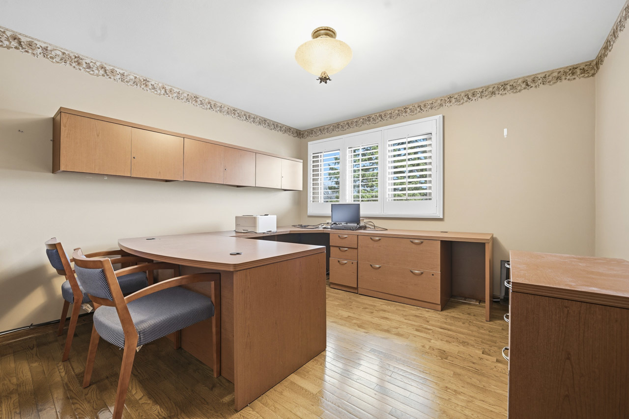 10912 Circle Drive, Palos Hills, IL 60465