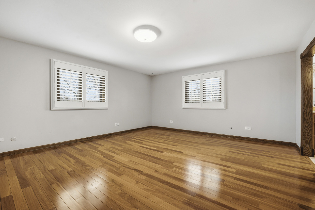 10912 Circle Drive, Palos Hills, IL 60465