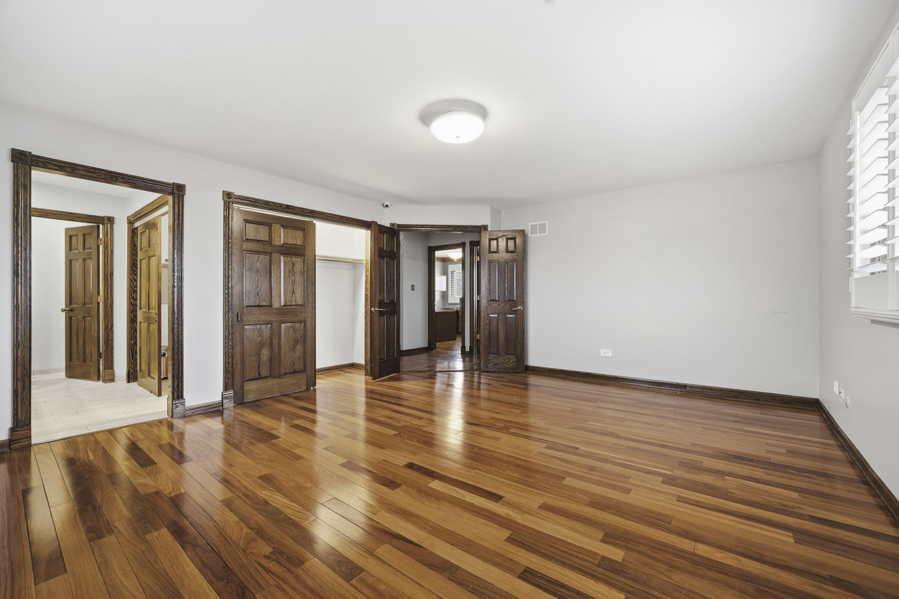 10912 Circle Drive, Palos Hills, IL 60465