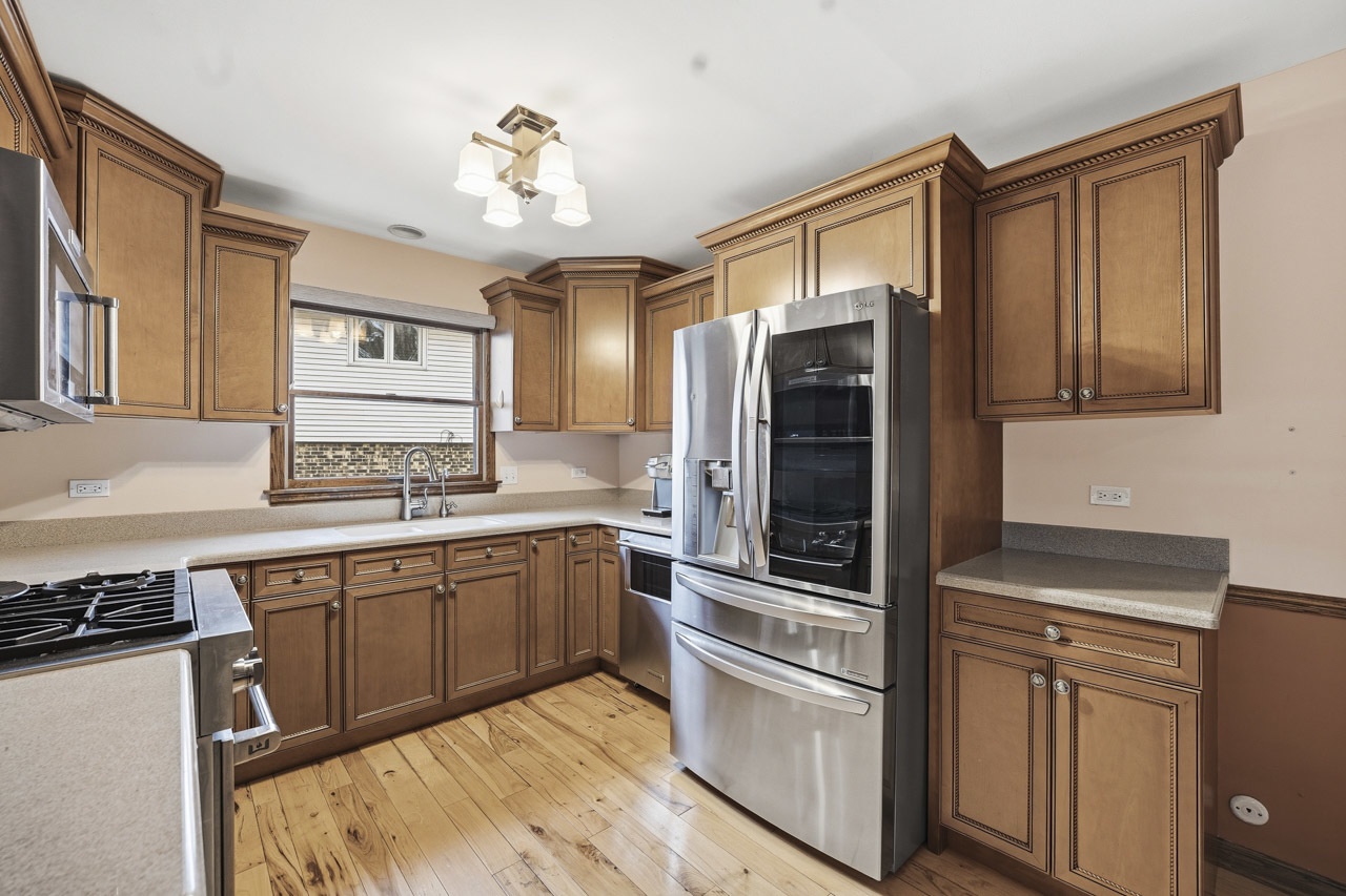 10912 Circle Drive, Palos Hills, IL 60465