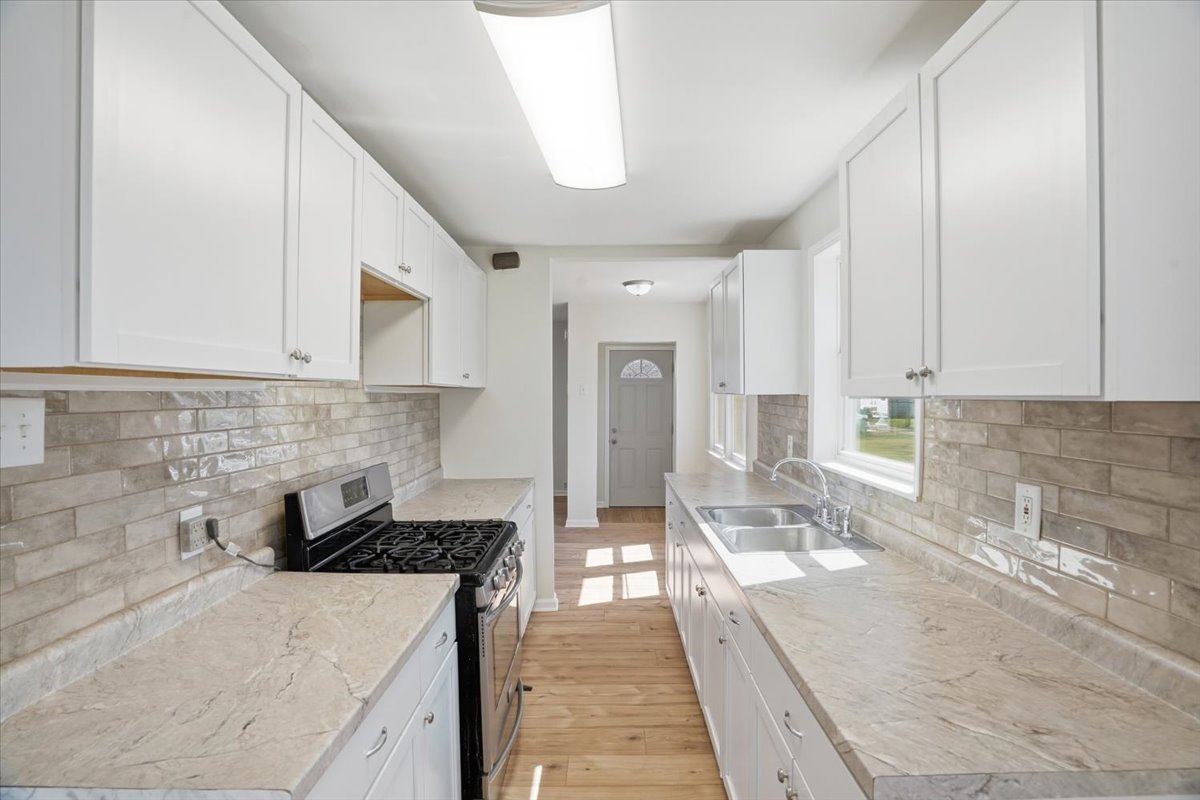 Round Lake Park, IL 60073