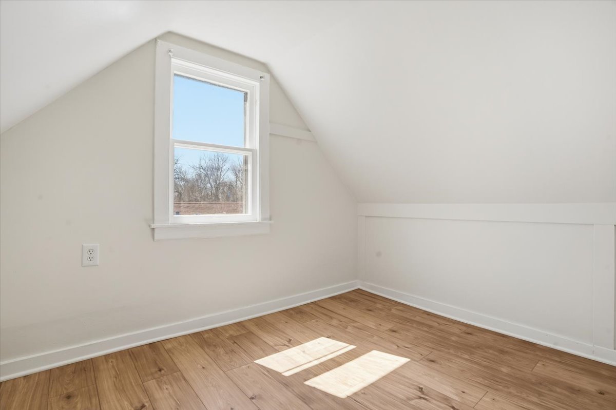 Round Lake Park, IL 60073