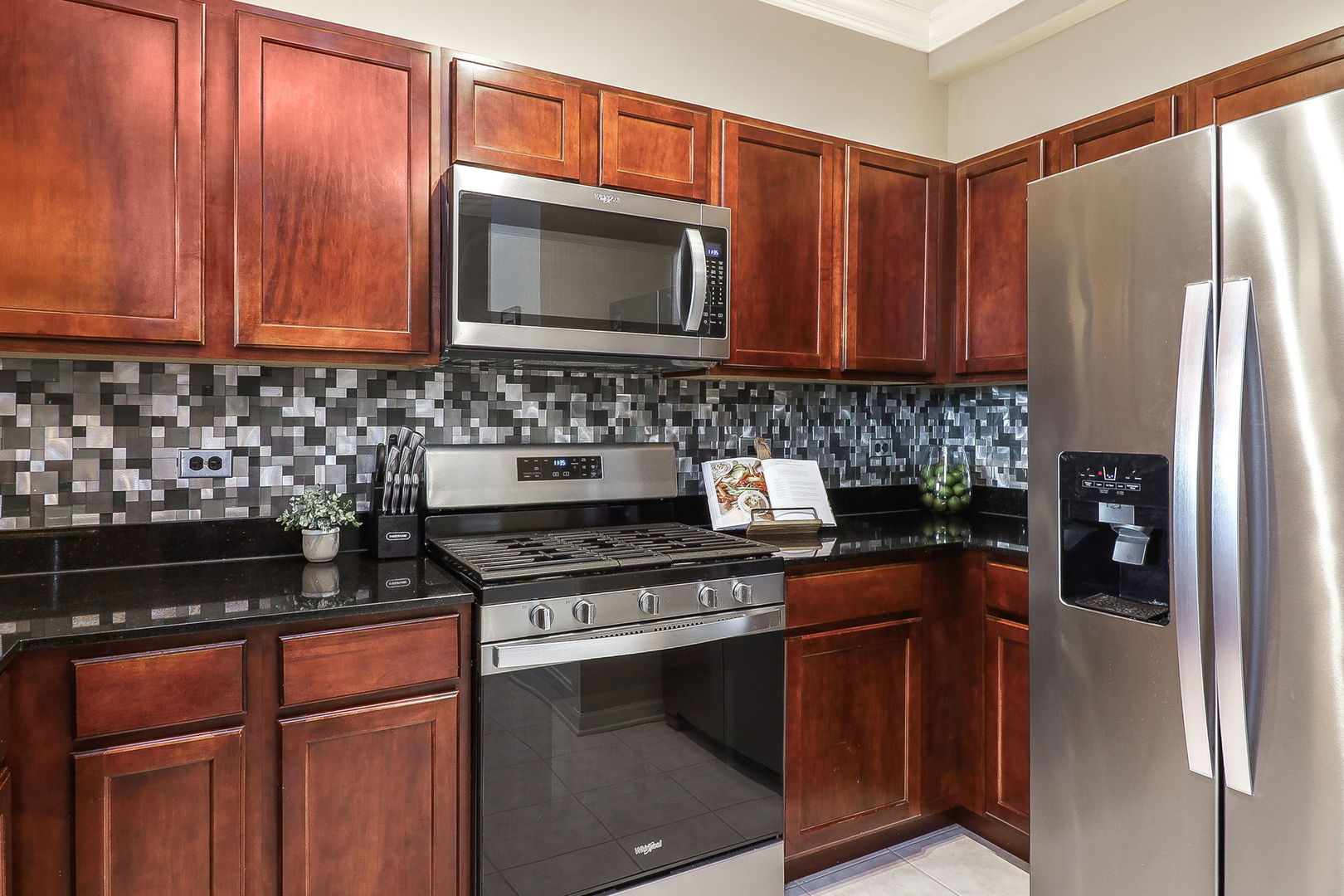 6420 Double Eagle Drive #610, Woodridge, IL 60517