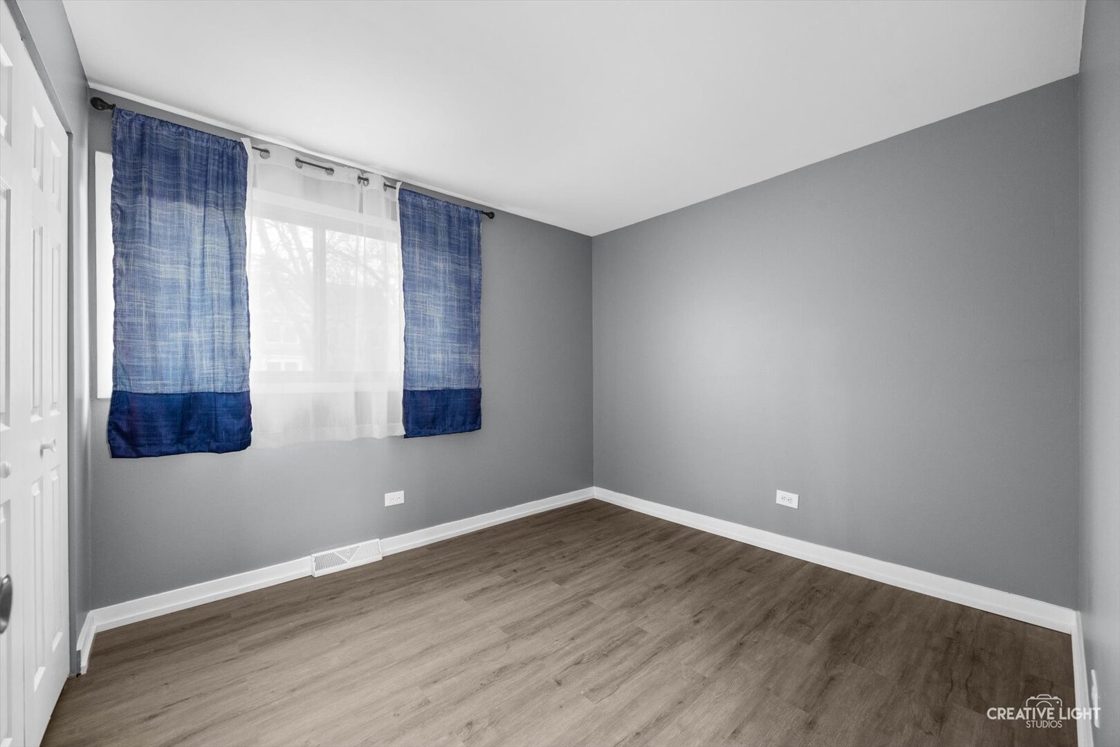 818 Pleasant Avenue, Glen Ellyn, IL 60137