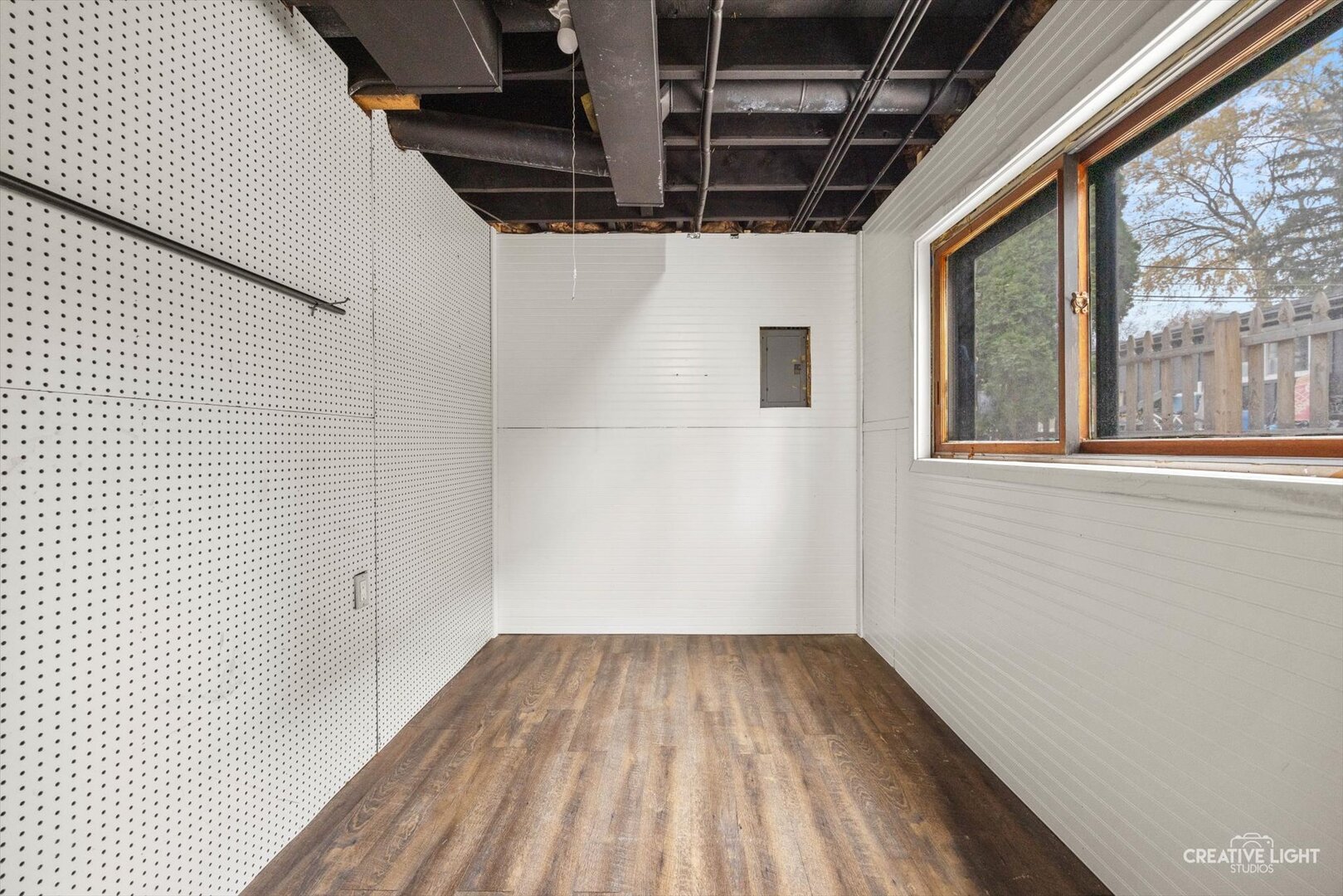 818 Pleasant Avenue, Glen Ellyn, IL 60137