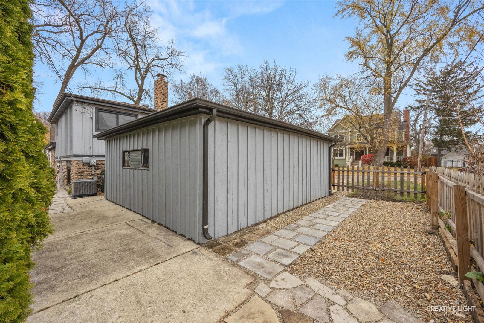 818 Pleasant Avenue, Glen Ellyn, IL 60137