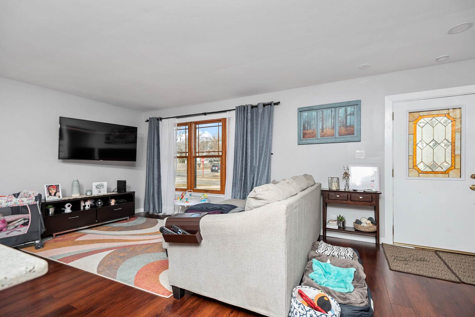 818 Pleasant Avenue, Glen Ellyn, IL 60137