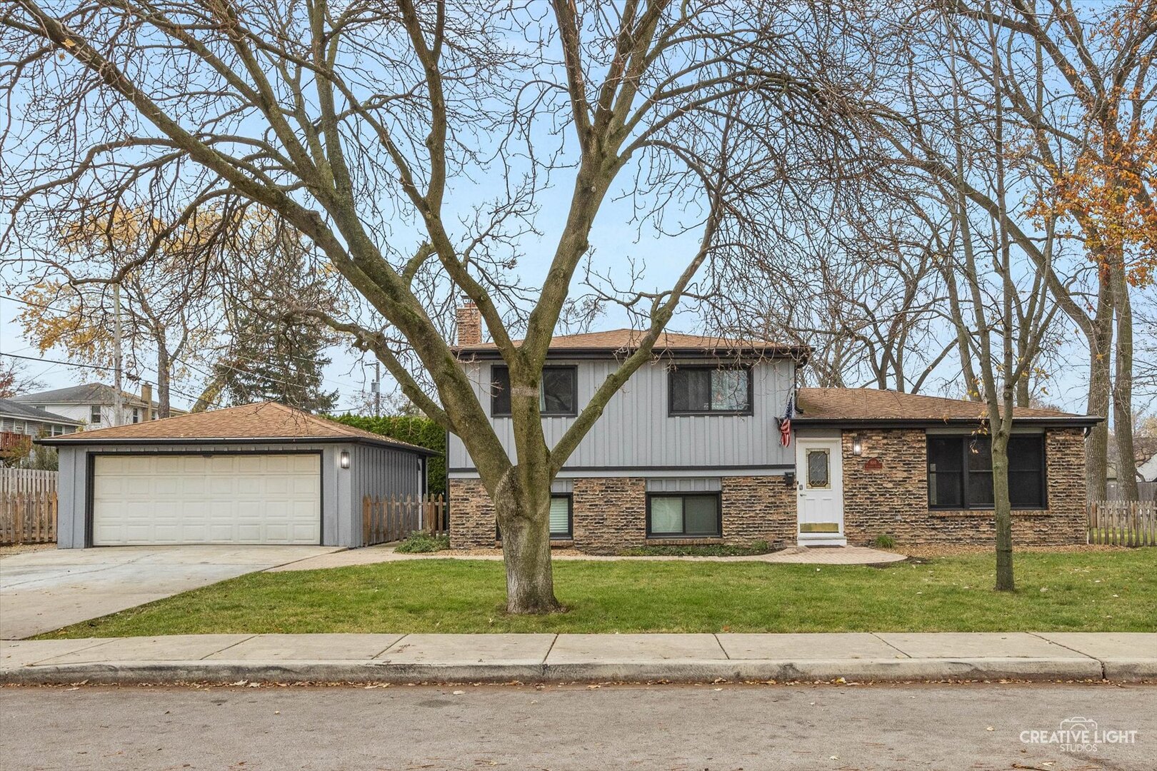 818 Pleasant Avenue, Glen Ellyn, IL 60137