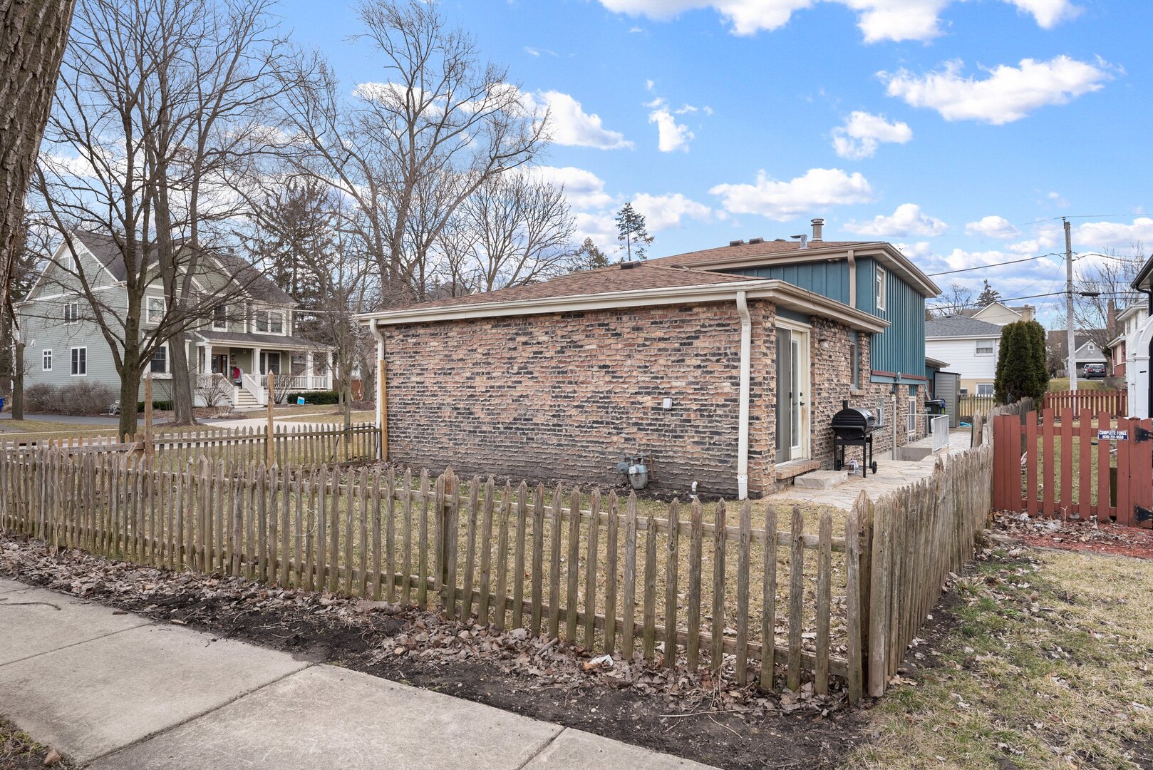 818 Pleasant Avenue, Glen Ellyn, IL 60137