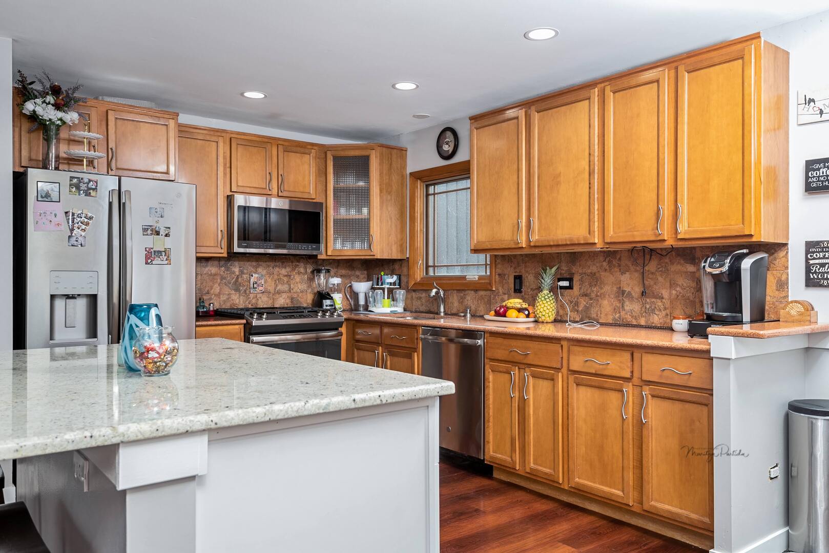 818 Pleasant Avenue, Glen Ellyn, IL 60137