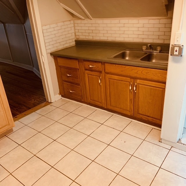 2900 enoch Avenue #3, Zion, IL 60099