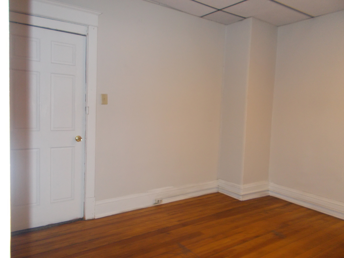 2900 enoch Avenue #3, Zion, IL 60099