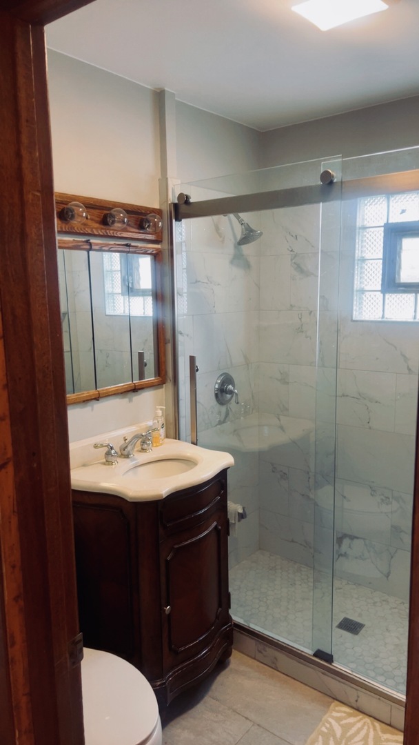 4214 N Central Park Avenue #1, Chicago, IL 60618